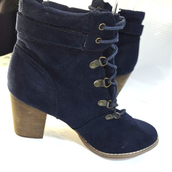 Cato Women's Navy Faux Suede Block Heel Lace-up Ankle Booties Size 11M - Picture 2 of 7